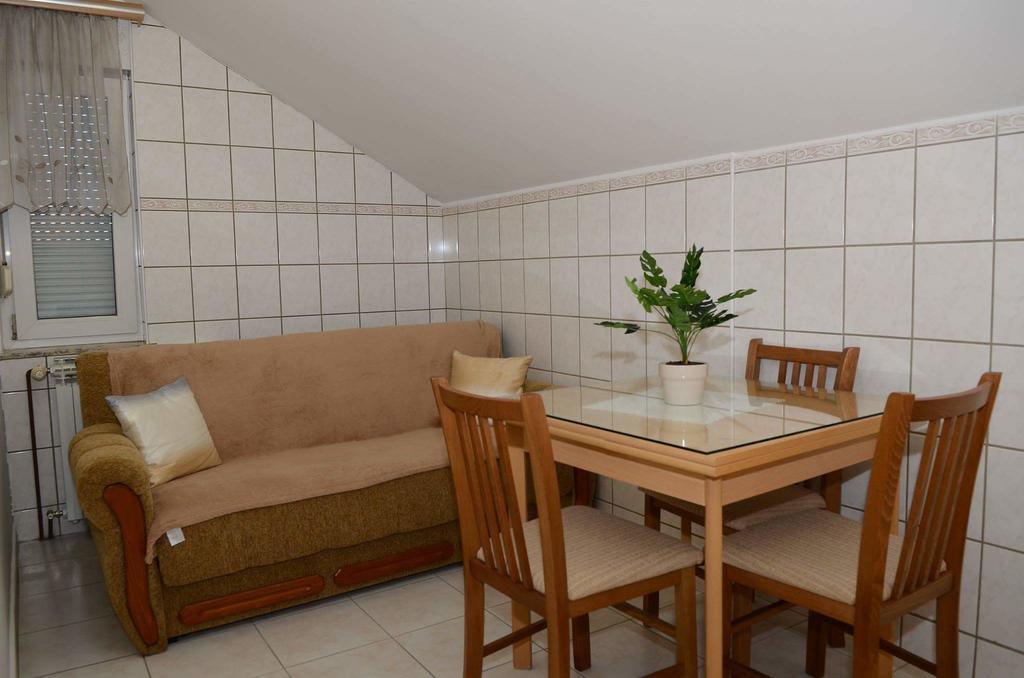 Apartments Villa Split クラピンスケ・トプリツェ エクステリア 写真